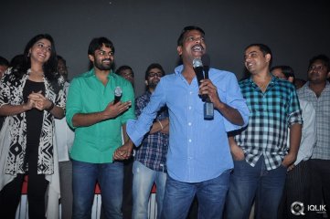 Pilla Nuvvu Leni Jeevitham Movie Team Visits Viswanath Theatre